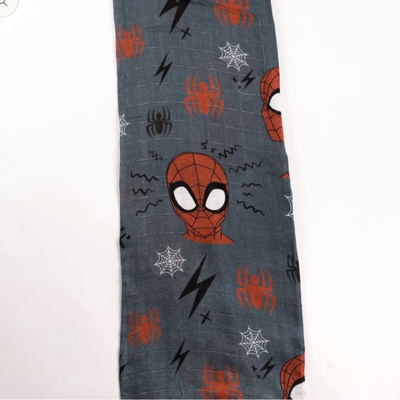 SWEET ELLIE SUE Spidey Muslin Blanket Plus size Sold out online :) - Picture 3 of 9